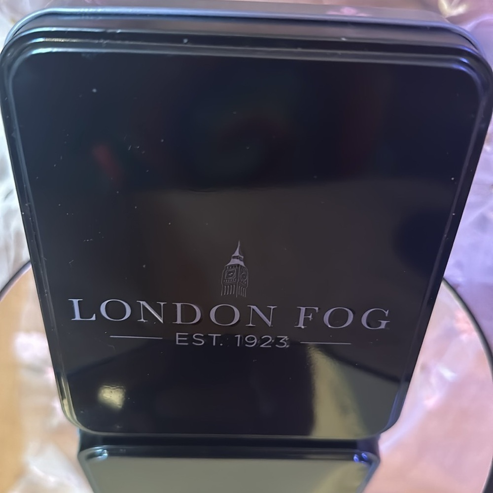 London Fog Black Passcase/Wallet PU Comes with Tin Case - Picture 8 of 8